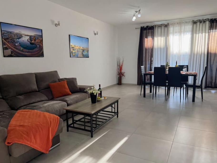 Modern Apartment In Marsaskala Eksteriør billede